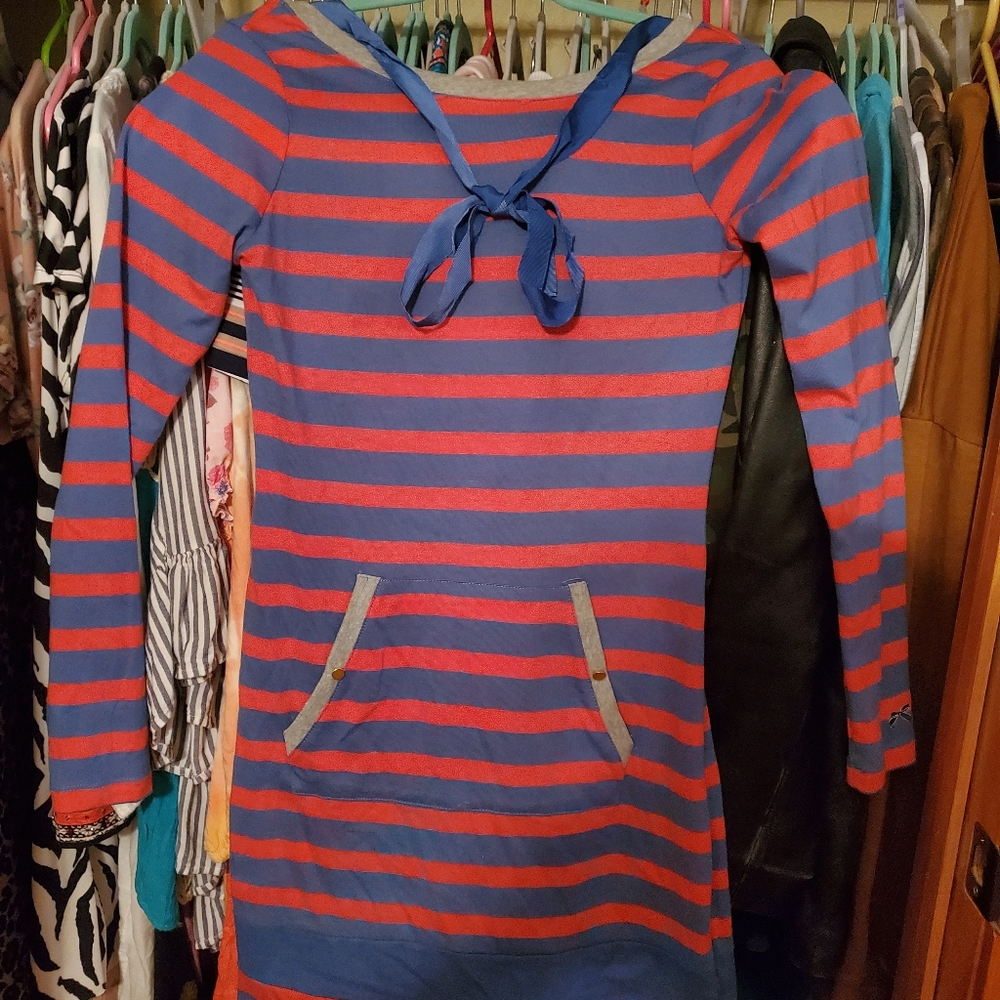 Adorable Tommy Girl long sleeve with bow